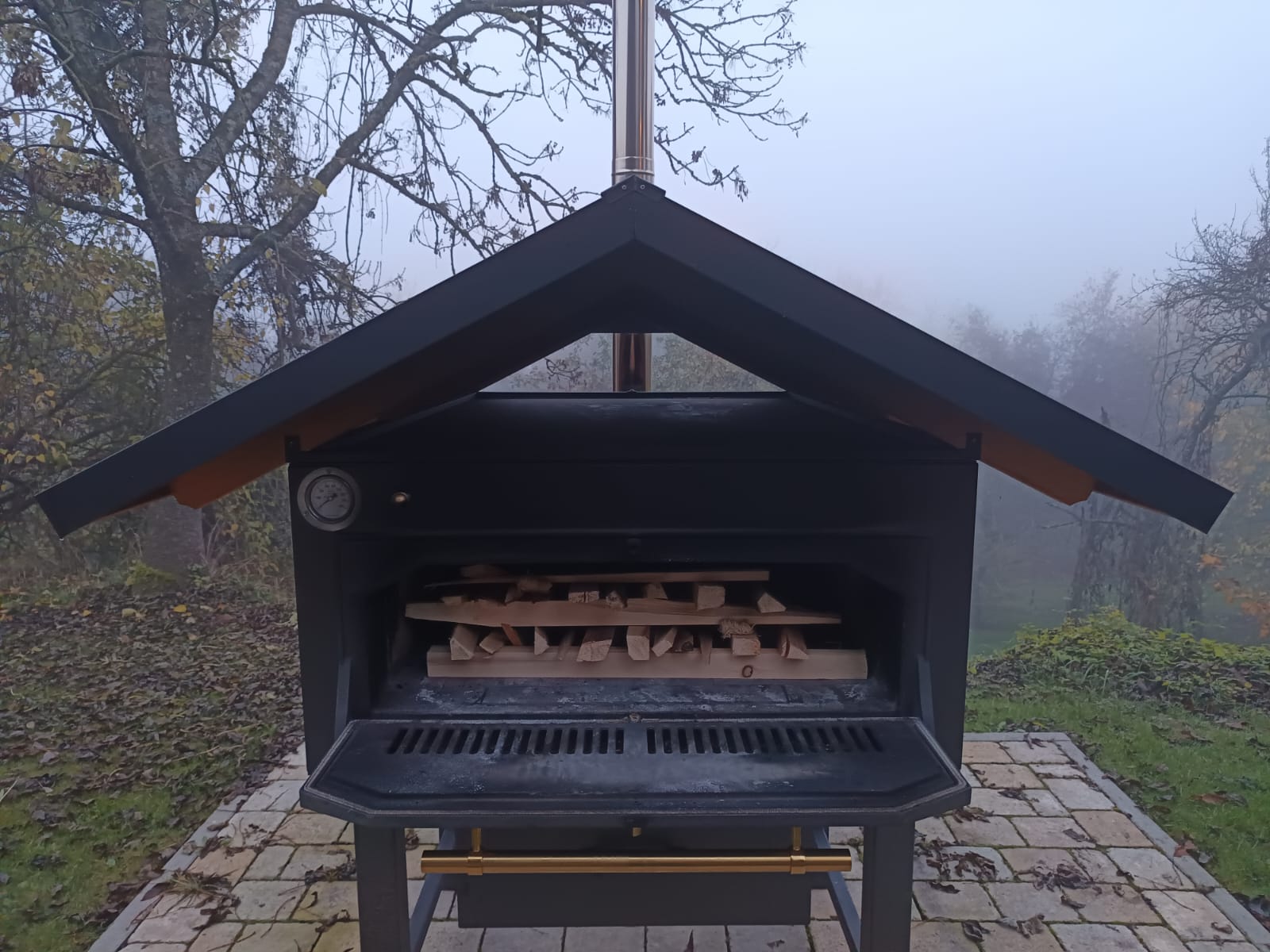 Holz im Ofen